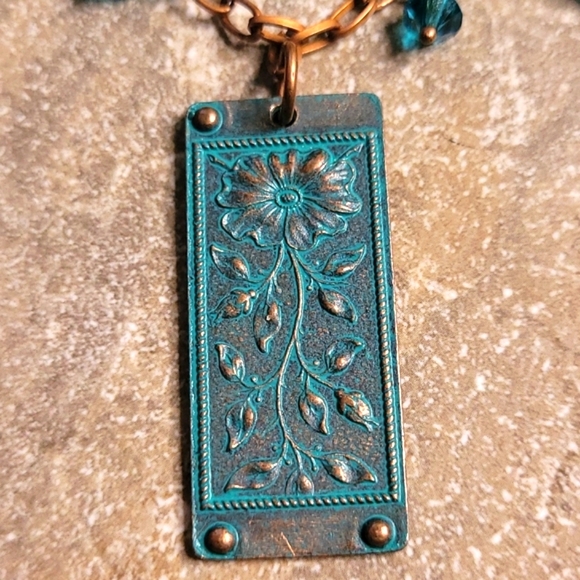 🌿HAND-CRAFTED NECKLACE - Picture 2 of 5